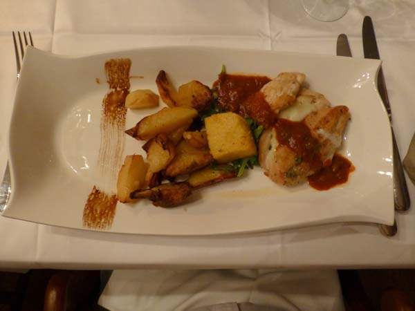 019_Ljubljana_first_dinner_chicken_and_potatoes