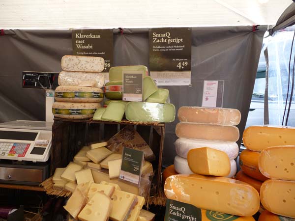 825_Harlaam_market_cheese
