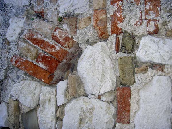 3110_Croatia_Rab_Island_old_wall