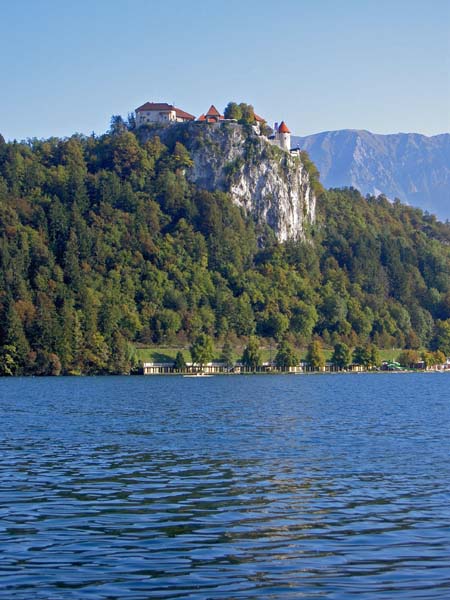 4092_Lake_Bled_castle