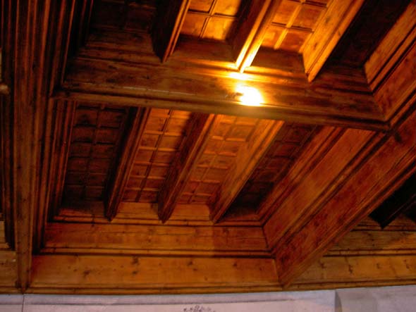 2041_Chillon_double_coffered_ceiling