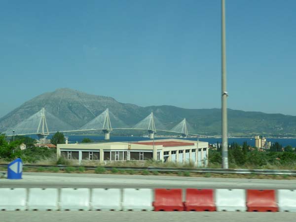 288_cable_stay_suspension_bridge_to_Peloponnese