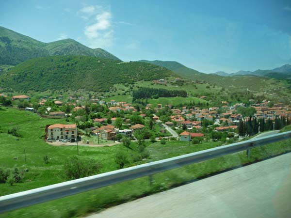 300_Peloponnese_high_mountain_town