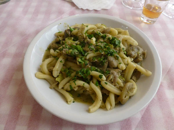 026_Cefalu_pasta_with_fresh_fava_beans