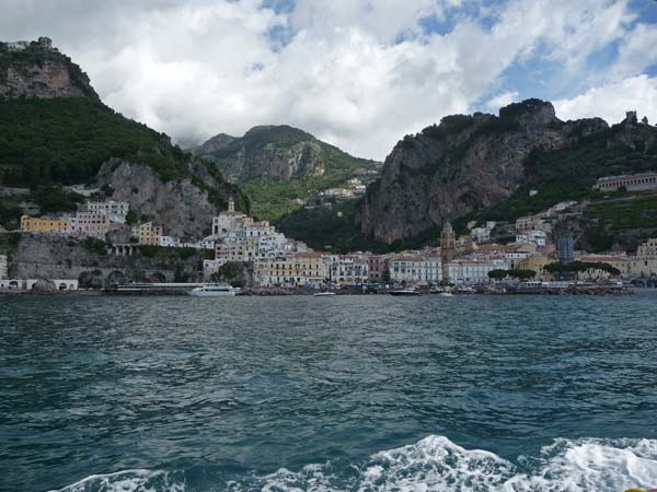 439_Positano_boatride_down_Amalfi_coast