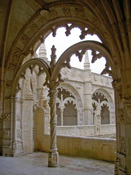 3122_arches_in_upper_cloister