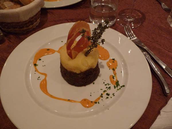 451_Vaison_la_Romaine_dinner_beef_and_potato