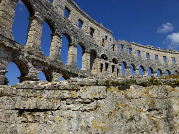 195_Pula_amphitheater