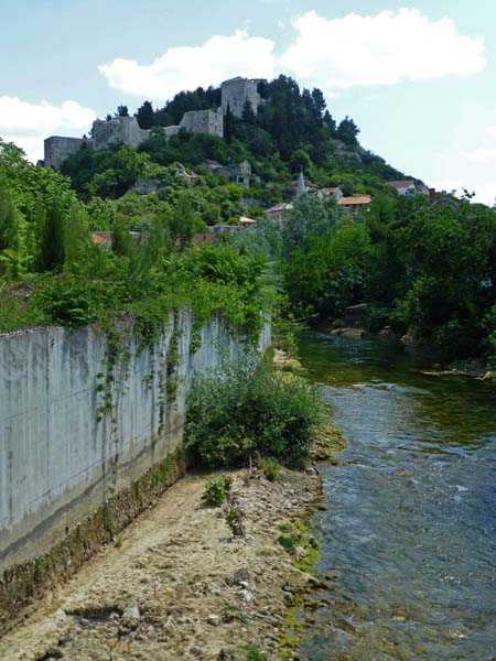 632_Stolac