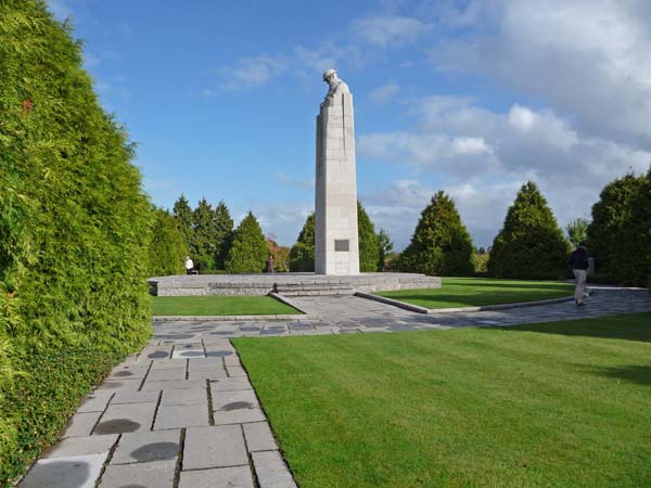 186_Canadian_memorial_near_Flanders_Field