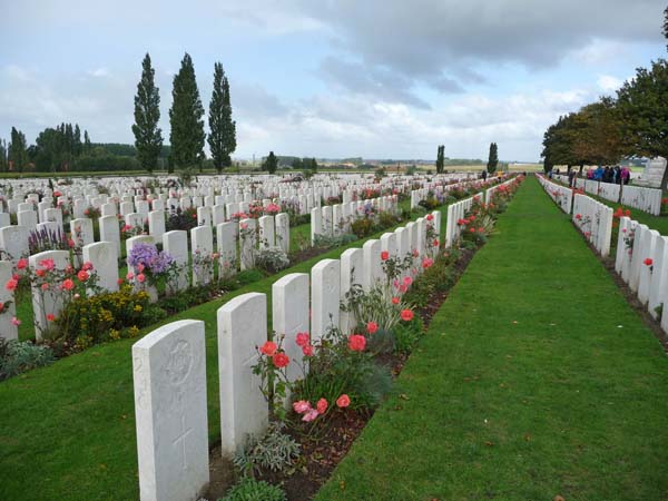 198_Flanders_Field_cemetary