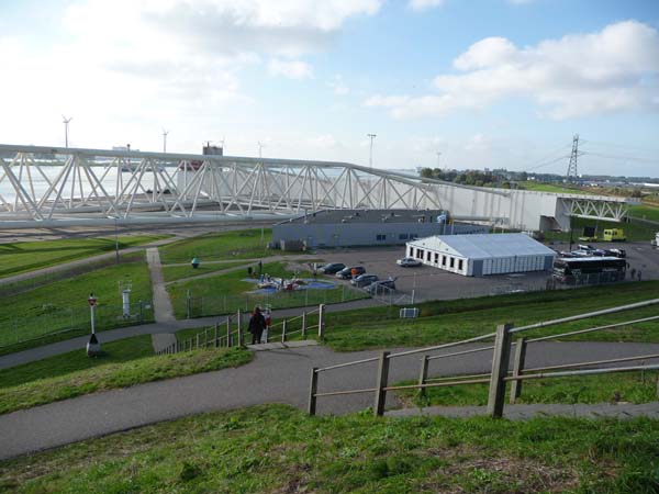 263_storm_surge_barrier_outside_Rotterdam