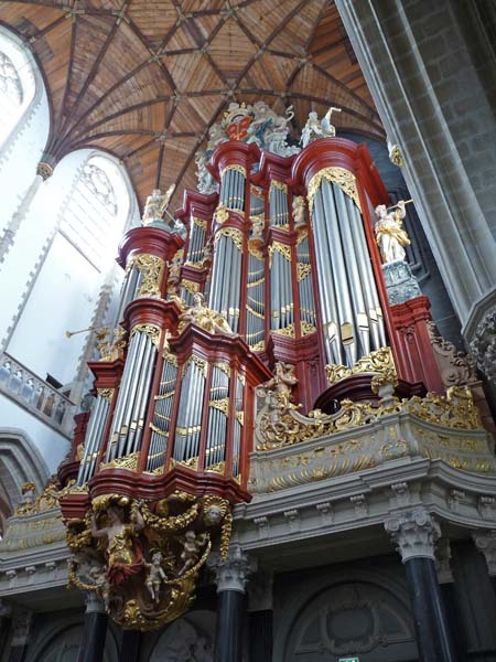 836_Harlaam_Saint_Bavo_organ_pipes