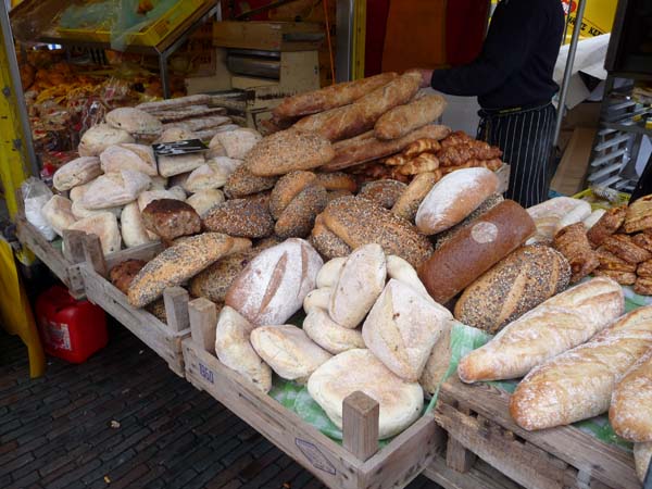 826_Harlaam_market_bread