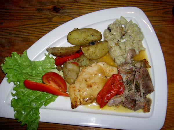 0116_Trojanovice_dinner