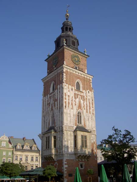 0132_Krakow_clock_tower_day