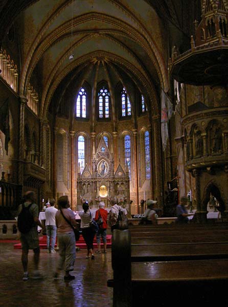 2091_Budapest_Matthias_church_interior