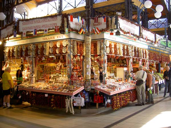 2148_Budapest_paprika_at_Central_Market