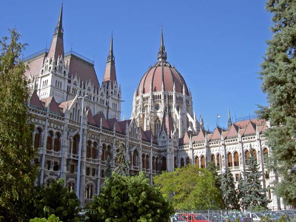 2157_Budapest_Parliament_building