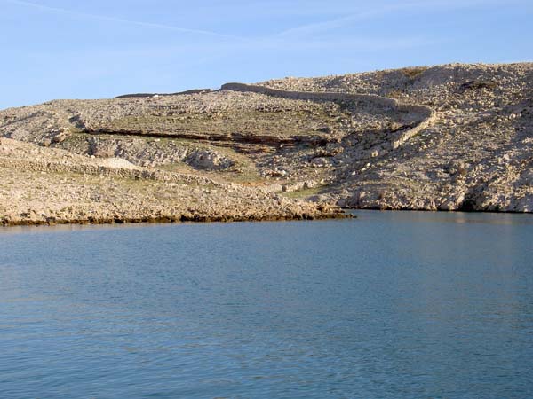 4004_Croatia_Rab_Island_coast_at_ferry_landing