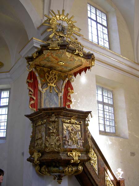 4103_Lake_Bled_Church_of_Assumption_pulpit