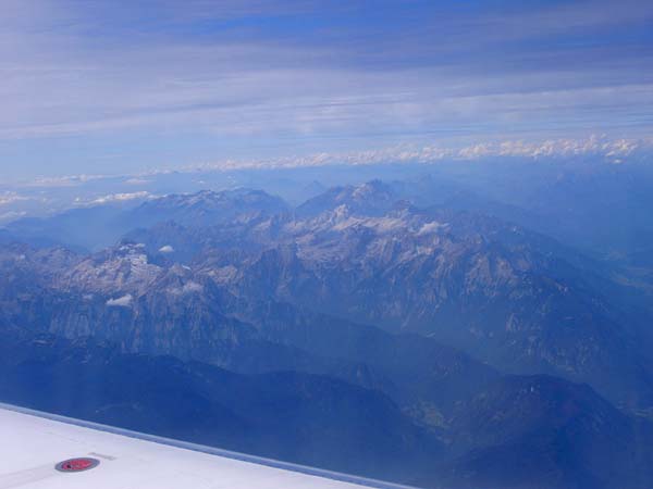 4156_Julian_Alps_from_plane