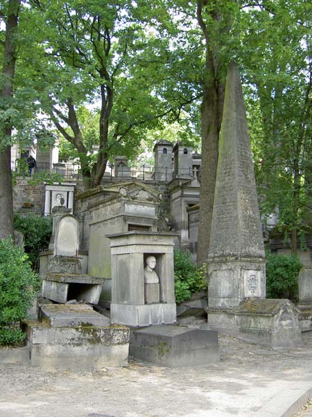 0115b_Paris_Pere_Lachaise_cemetary