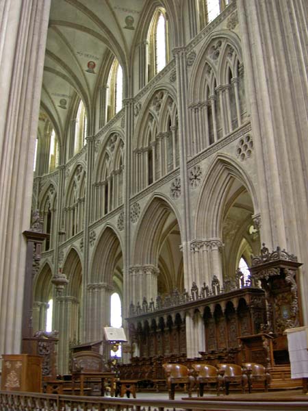 0176_Bayeux_cathedral_interior