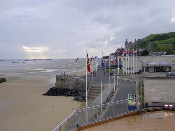 0184_Normandy_Arromanches_view_from_room