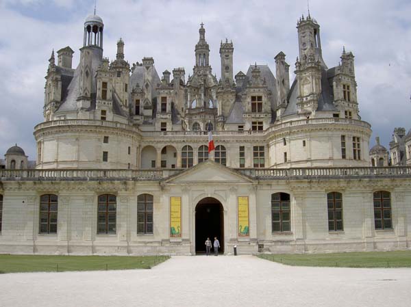 2111_Chambord_front