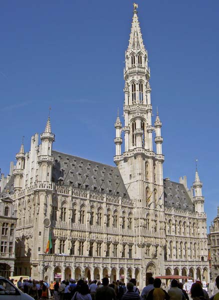 3166_Brussels_city_hall_all