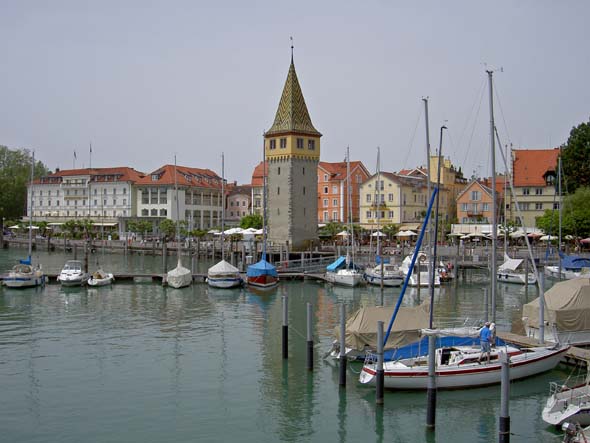 3024_Lindau_harbor