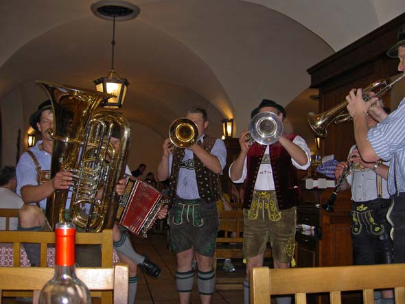 3071_Munich_Hofbrauhaus_band