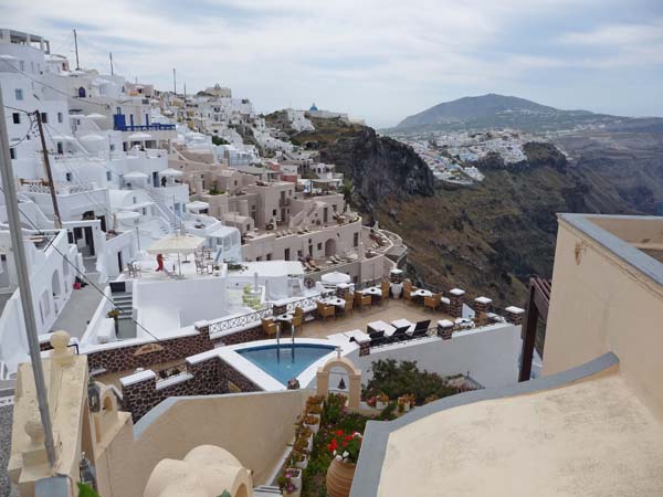 127_Santorini_Firostefani_and_Fira_town