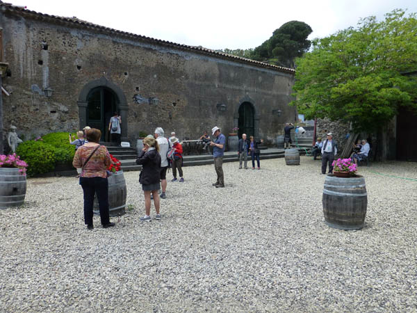 469_Mount_Etna_winery_lunch