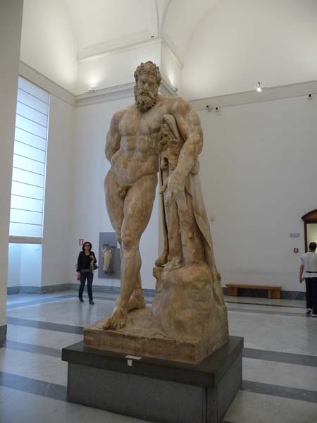 813_Naples_archeological_museum_Farnese_Hercules