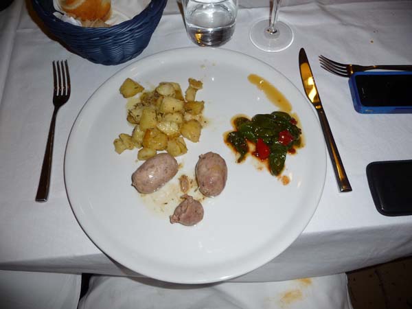 882_Naples_last_group_dinner_sausages_potatoes_sweet_peppers