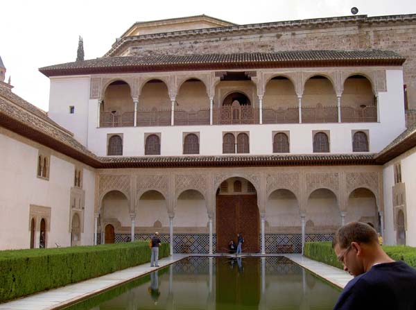 205_Alhambra_courtyard