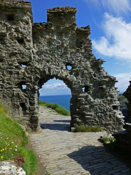 826_Tintagel_Castle