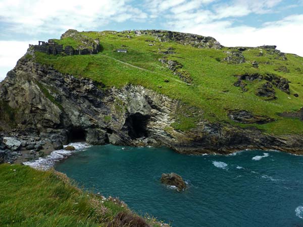 852_Tintagel_Castle