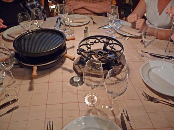 341_Chamonix_dinner_fondue_and_raclette