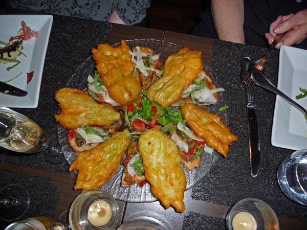 698_Nice_final_group_dinner_entree_fried_zucchini_flowers