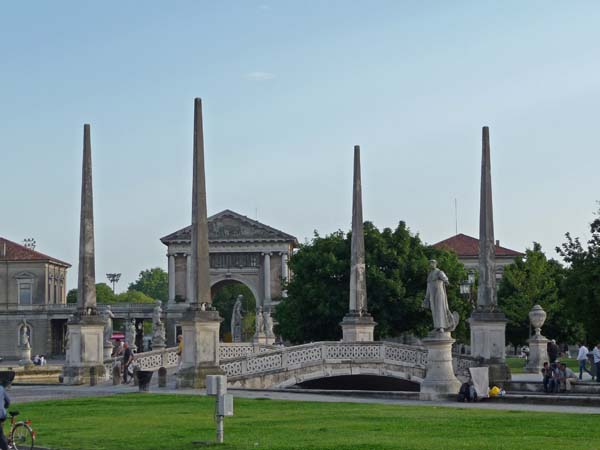 0098_Padua_Prato_della_Valle