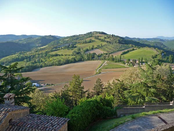 0152_Montone_valley_view