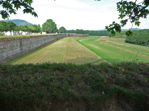 0525_Lucca