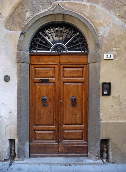 0453_Volterra_door