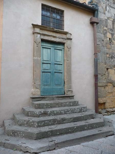 0472_Volterra_door