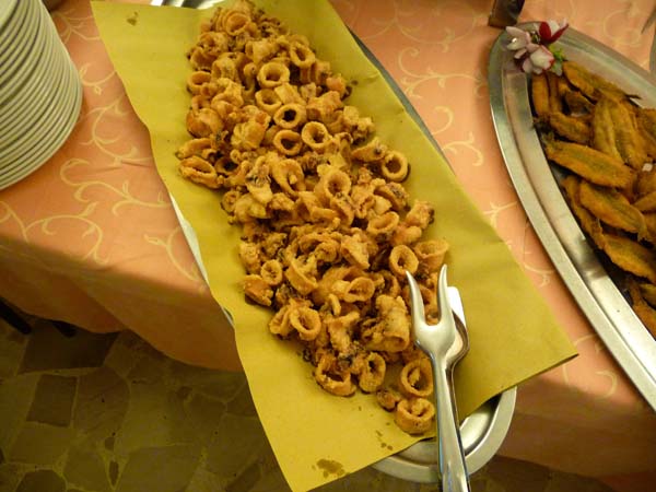 0840_Levanto_dinner_fried_calamari